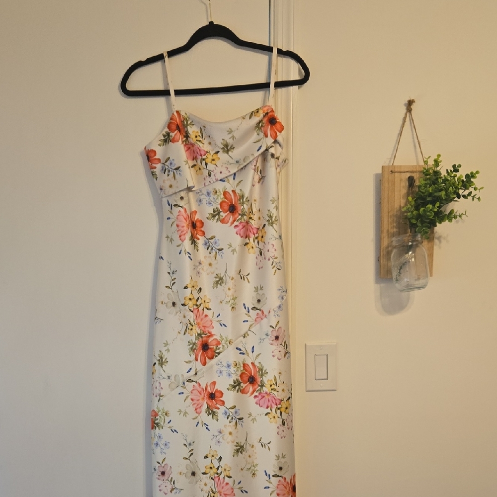 Avec Les Filles Strapless Floral Dress - White and Pink